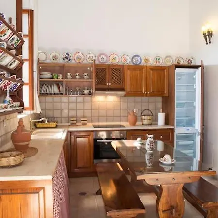 Apartment Matina's Traditional House Haraki